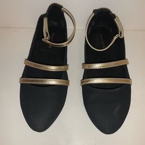 American Eagle black and gold dress shoes